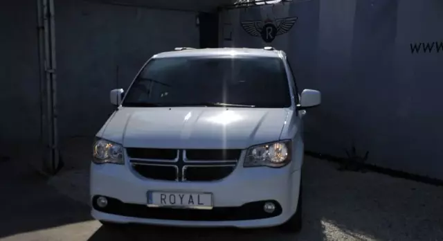 DODGE Grand Caravan 