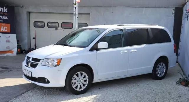 DODGE Grand Caravan 