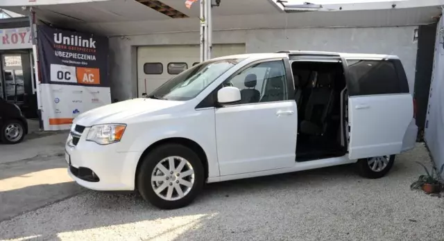 DODGE Grand Caravan 