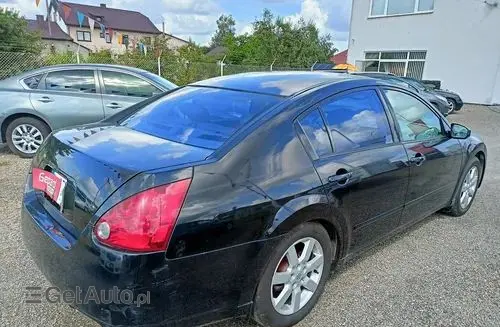 NISSAN Maxima 