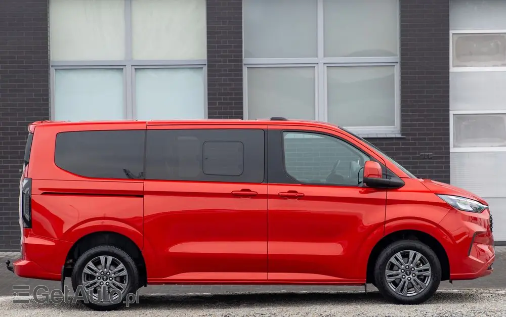 FORD Tourneo Custom 