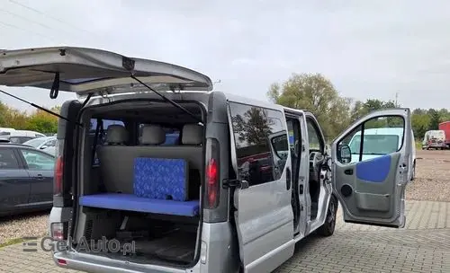 OPEL Vivaro 