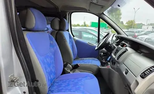OPEL Vivaro 