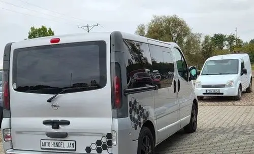 OPEL Vivaro 