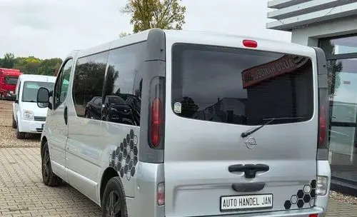 OPEL Vivaro 
