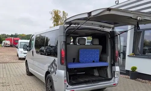 OPEL Vivaro 