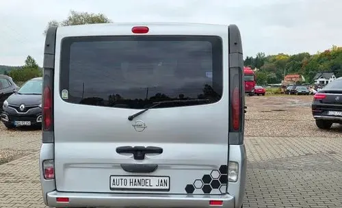 OPEL Vivaro 