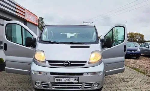 OPEL Vivaro 