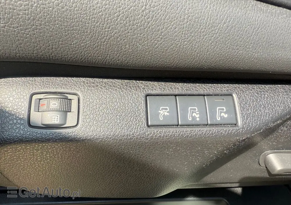 PEUGEOT Traveller 2.0 BlueHDi Long Business VIP EAT8