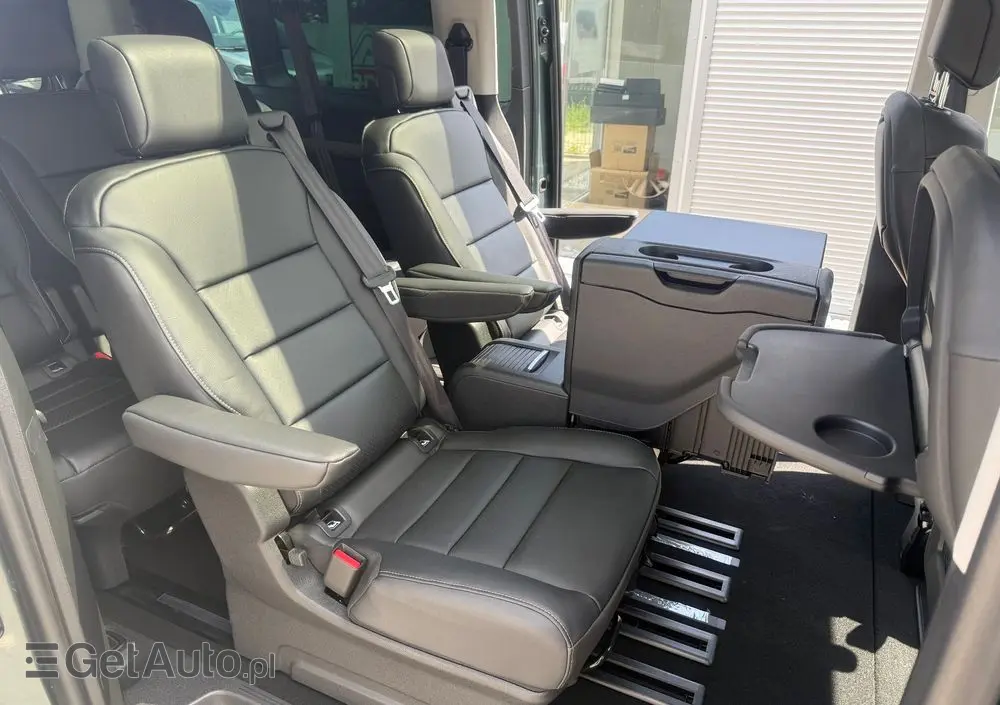 PEUGEOT Traveller 2.0 BlueHDi Long Business VIP EAT8