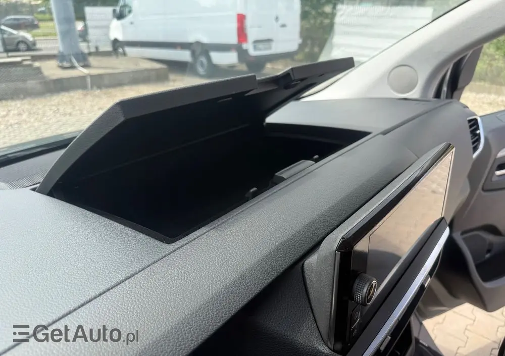 PEUGEOT Traveller 2.0 BlueHDi Long Business VIP EAT8