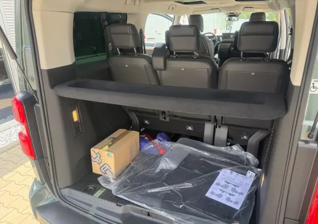 PEUGEOT Traveller 2.0 BlueHDi Long Business VIP EAT8