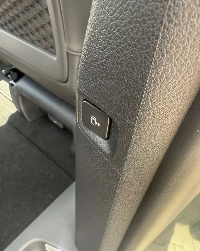 PEUGEOT Traveller 2.0 BlueHDi Long Business VIP EAT8