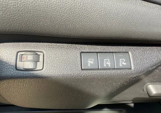 PEUGEOT Traveller 2.0 BlueHDi Long Business VIP EAT8