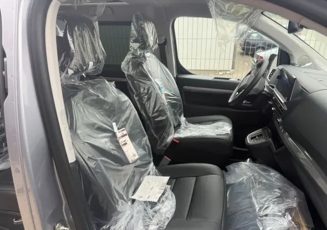 PEUGEOT Traveller 2.0 BlueHDi Long Business VIP EAT8