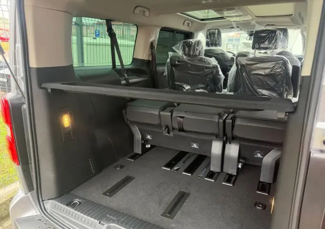 PEUGEOT Traveller 2.0 BlueHDi Long Business VIP EAT8