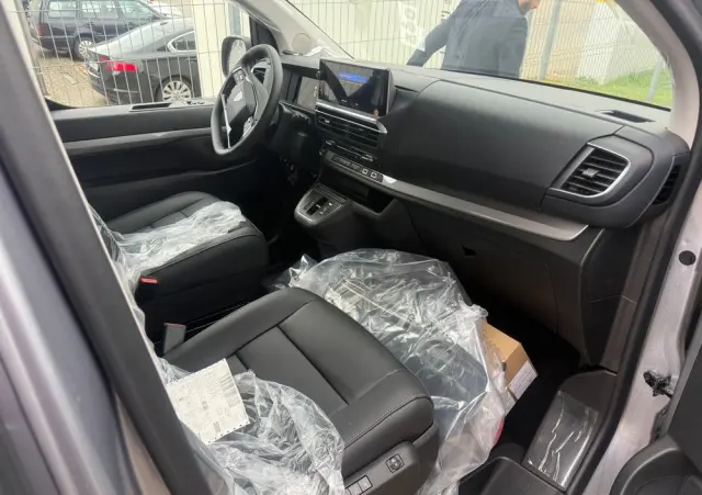 PEUGEOT Traveller 2.0 BlueHDi Long Business VIP EAT8