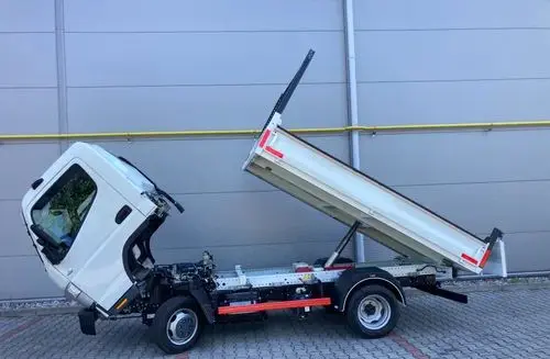 MITSUBISHI Canter Fuso 