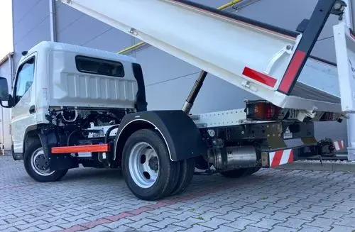 MITSUBISHI Canter Fuso 