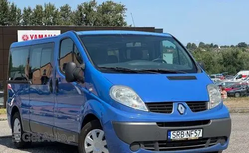 RENAULT Trafic 