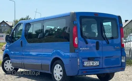 RENAULT Trafic 