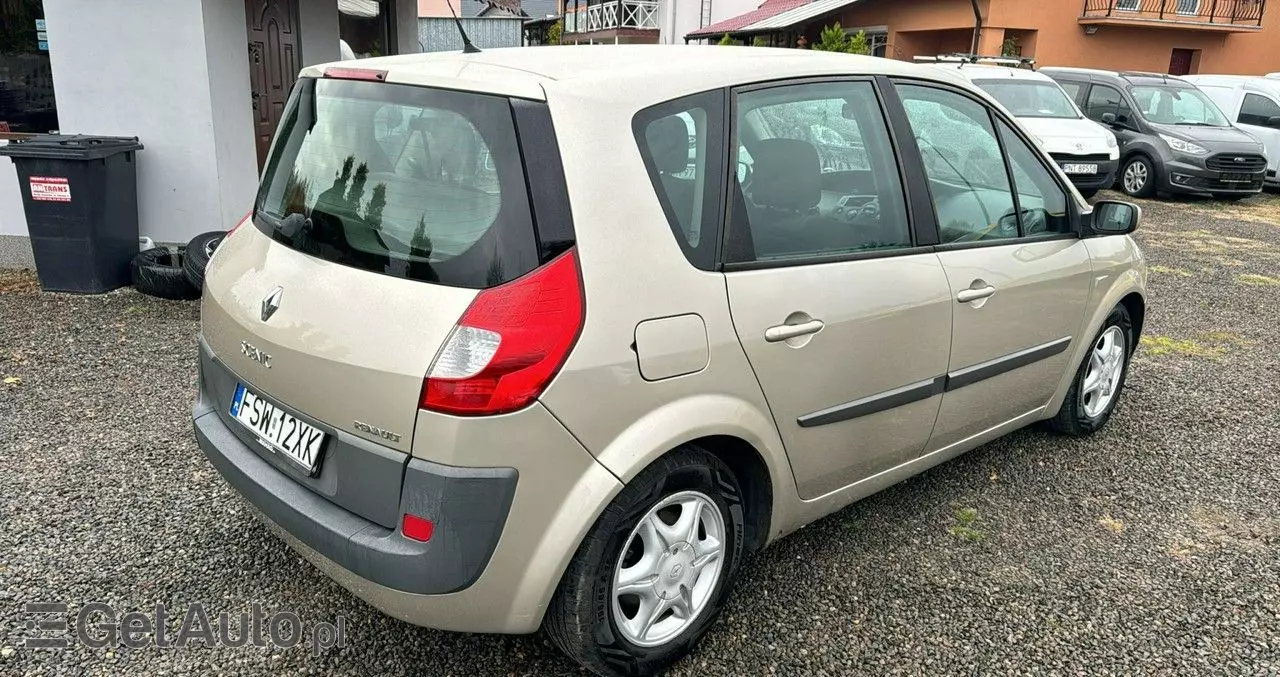 RENAULT Scenic 