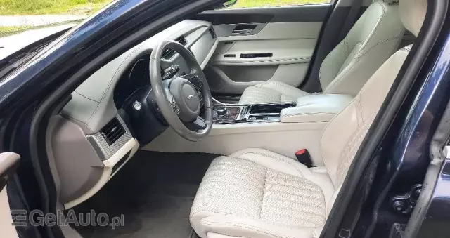 JAGUAR XF 3.0 TDV6 Portfolio