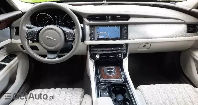 JAGUAR XF 3.0 TDV6 Portfolio