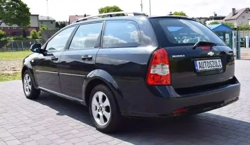 CHEVROLET Nubira 