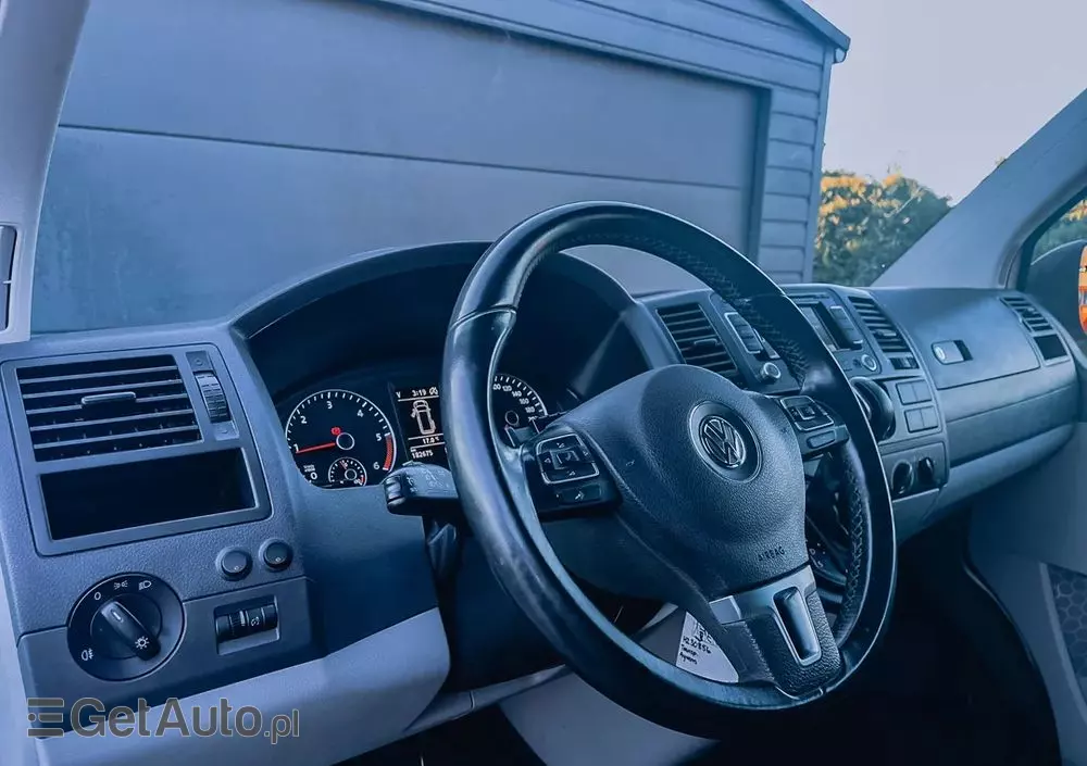 VOLKSWAGEN Transporter T5 4MOTION GP BiTDI MR`10 E5 3.2t 