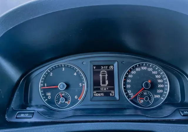 VOLKSWAGEN Transporter T5 4MOTION GP BiTDI MR`10 E5 3.2t 