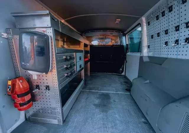 VOLKSWAGEN Transporter T5 4MOTION GP BiTDI MR`10 E5 3.2t 