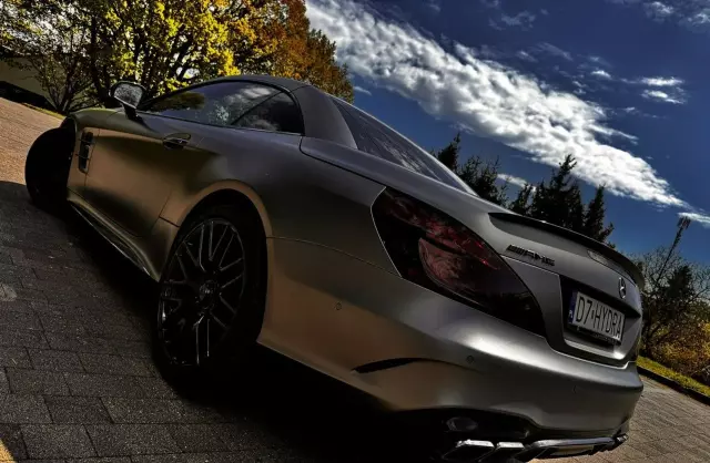 MERCEDES-BENZ SL AMG 