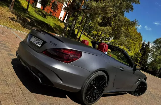 MERCEDES-BENZ SL AMG 