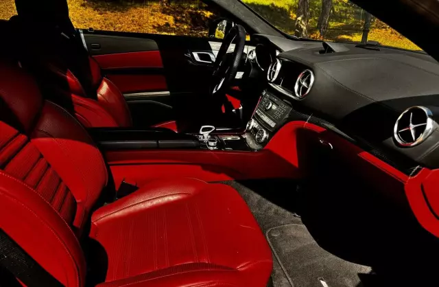 MERCEDES-BENZ SL AMG 