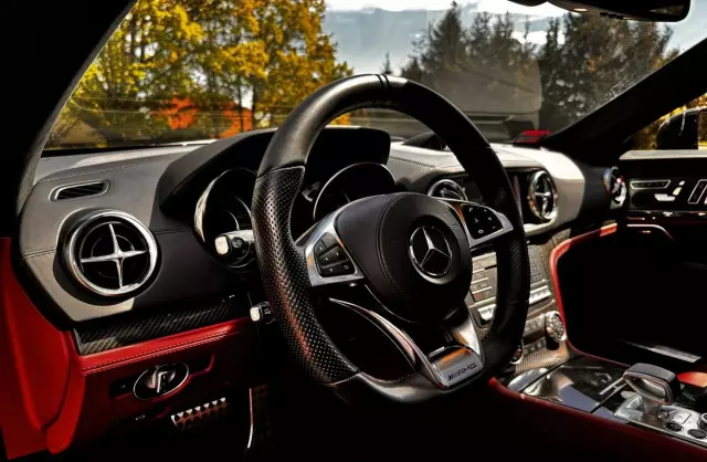 MERCEDES-BENZ SL AMG 