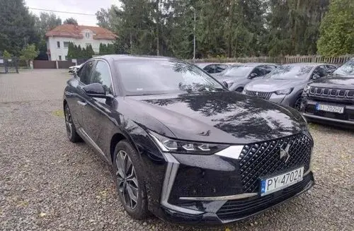 DS 4 