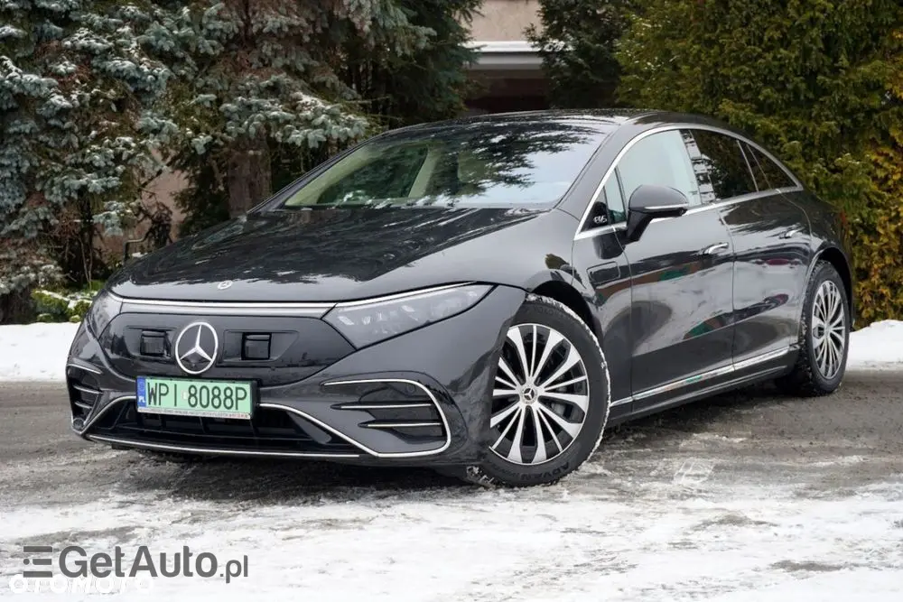 MERCEDES-BENZ EQS 