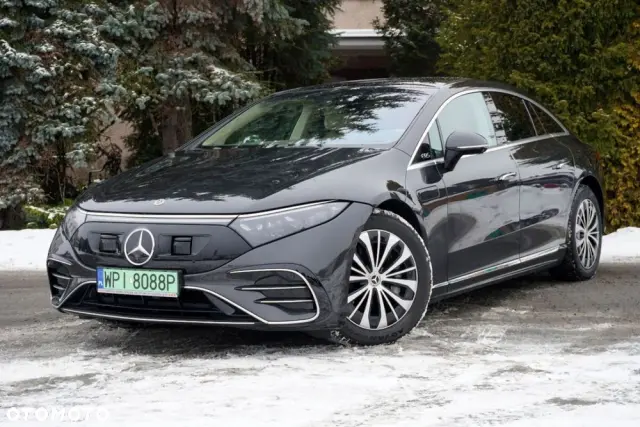 MERCEDES-BENZ EQS 