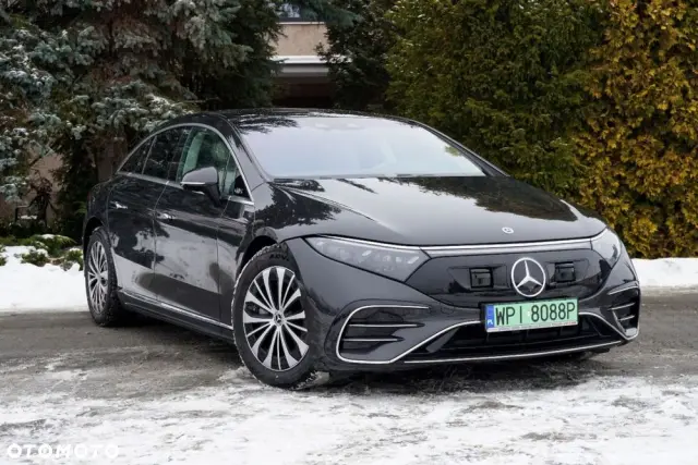MERCEDES-BENZ EQS 