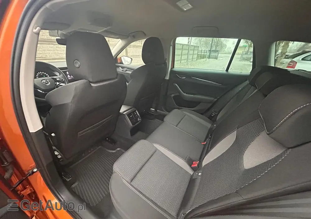 SKODA Octavia 