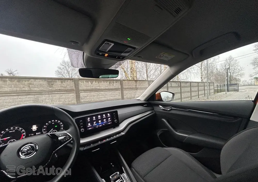 SKODA Octavia 