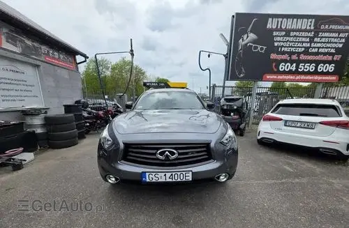 INFINITI QX70 