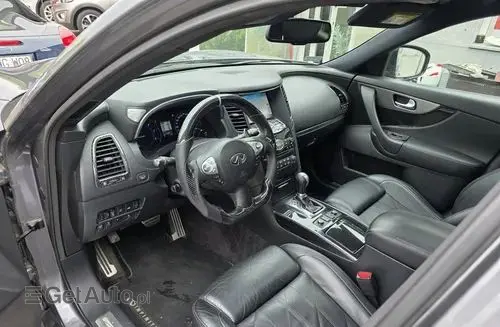 INFINITI QX70 