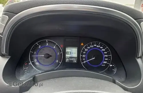INFINITI QX70 