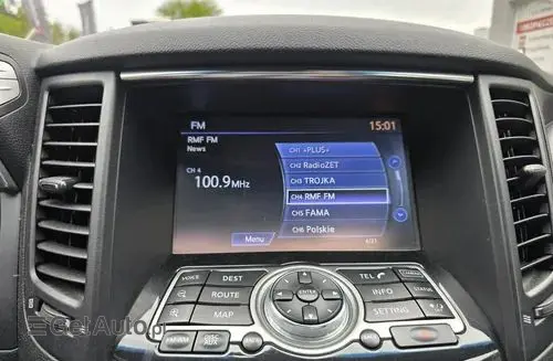 INFINITI QX70 