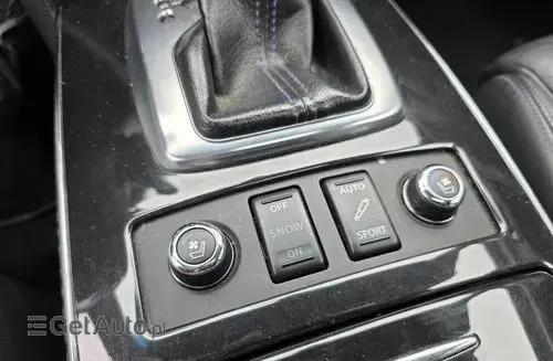 INFINITI QX70 