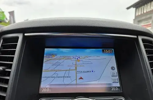 INFINITI QX70 