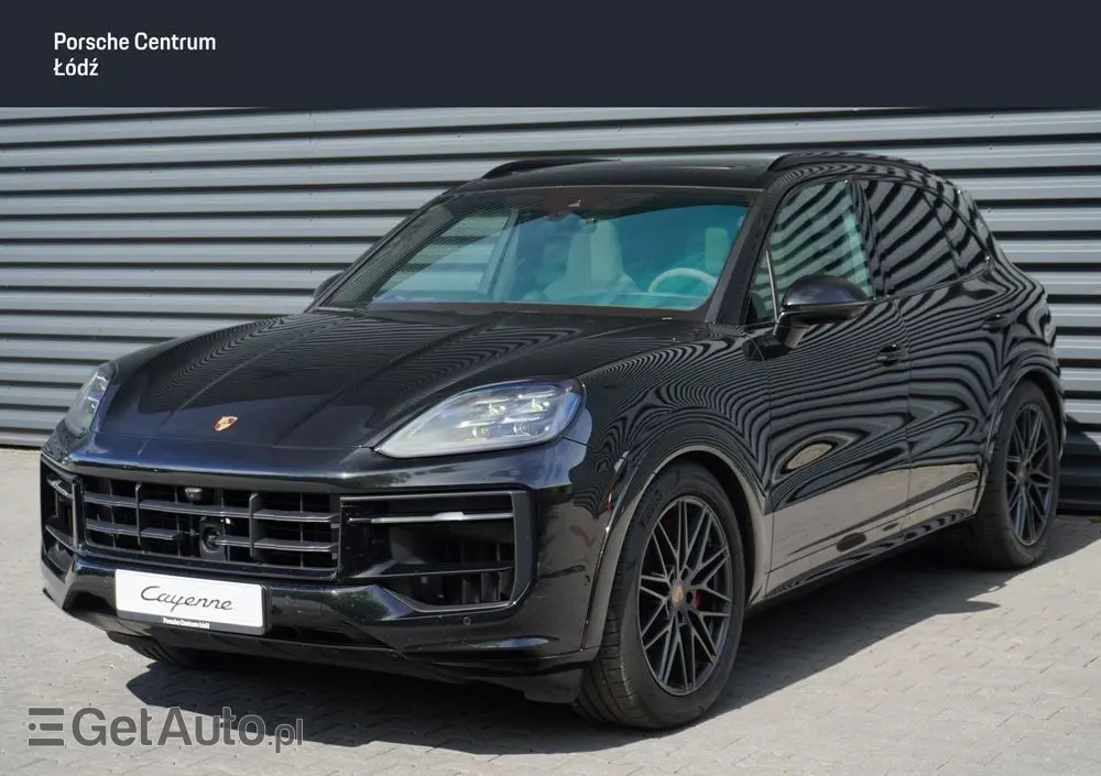 PORSCHE Cayenne GTS