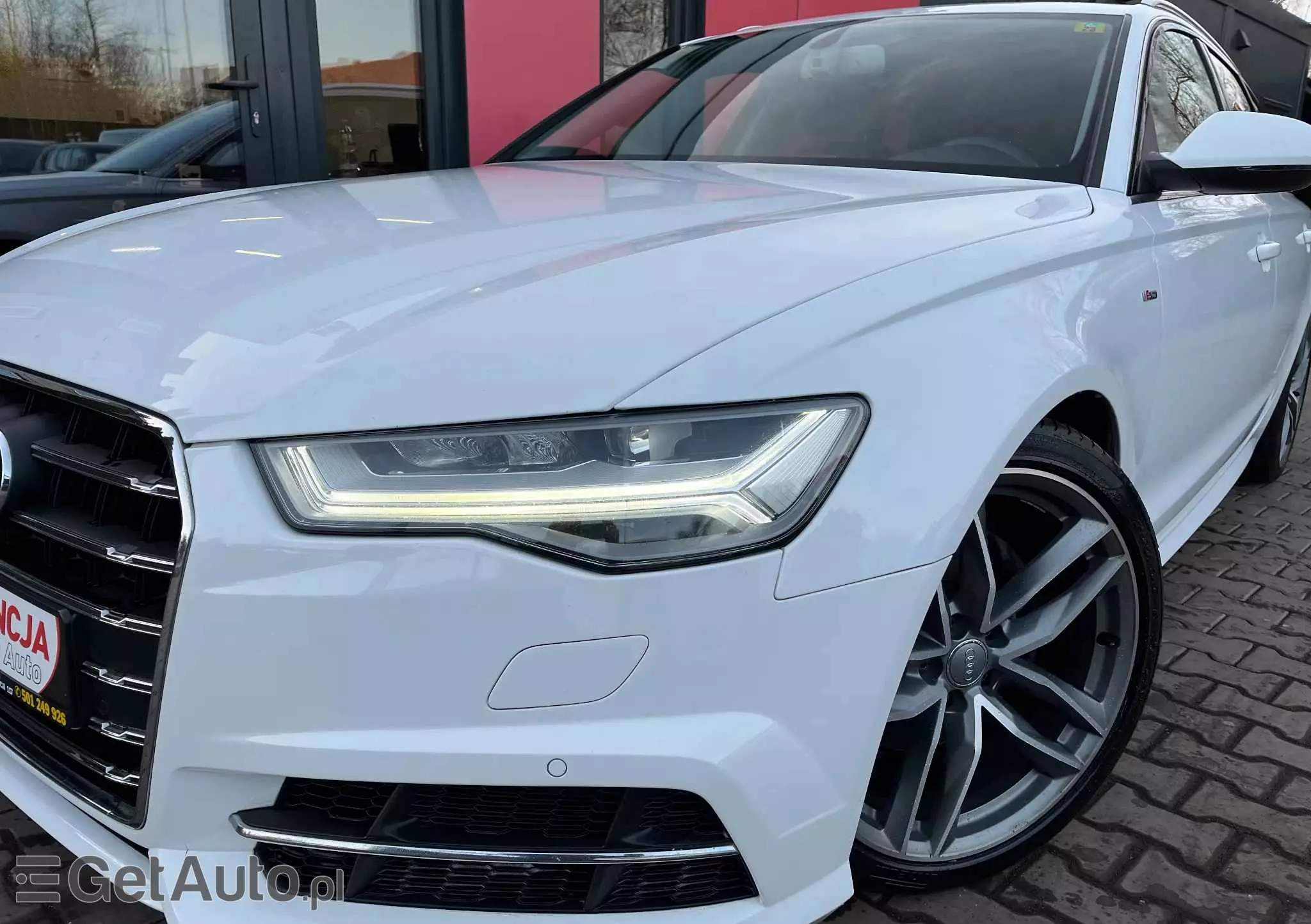 AUDI A6 